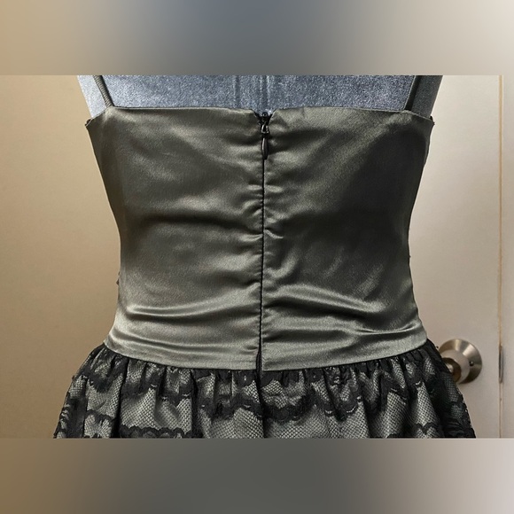 Intrigue Cocktail Party Black Lace Over Green Satin Dress Size 6 - Picture 12 of 13